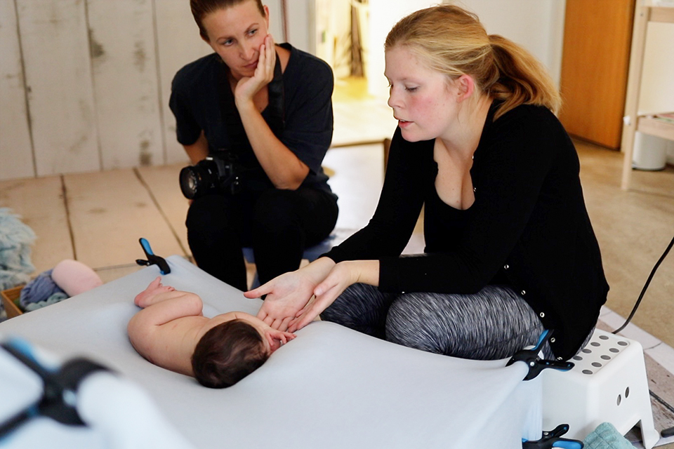 fotgraf maria ekblad Nyföddfotografering i Göteborg