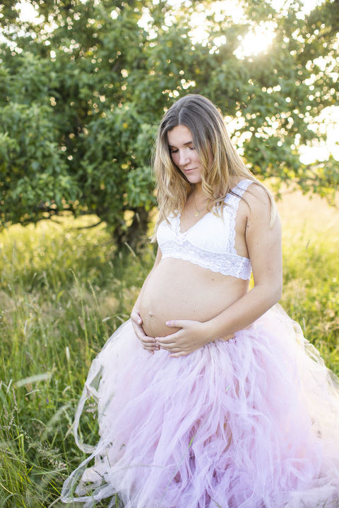 gravidfoto göteborg fotograf maria ekblad gravidklänningar tyllkjol