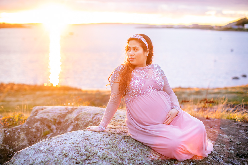 gravidfotografering utomhus gravidklänningar