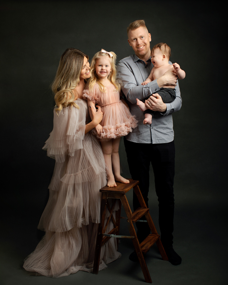 familjefotografering göteborg mamma och barn foto familjebilder syskonbilder studio