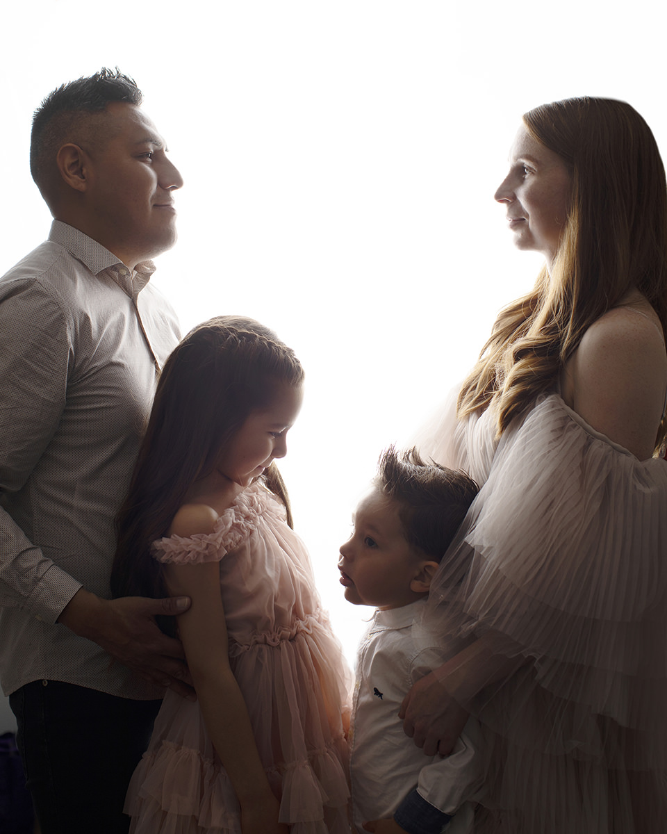 familjefotografering familjebilder studio fotograf Maria Ekblad familjefoto
