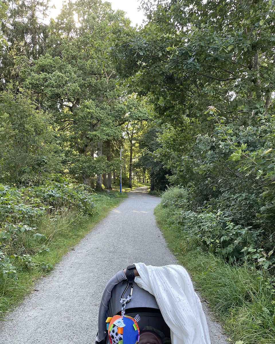 fotograf Maria Ekblad Alingsås promenad barnvagn