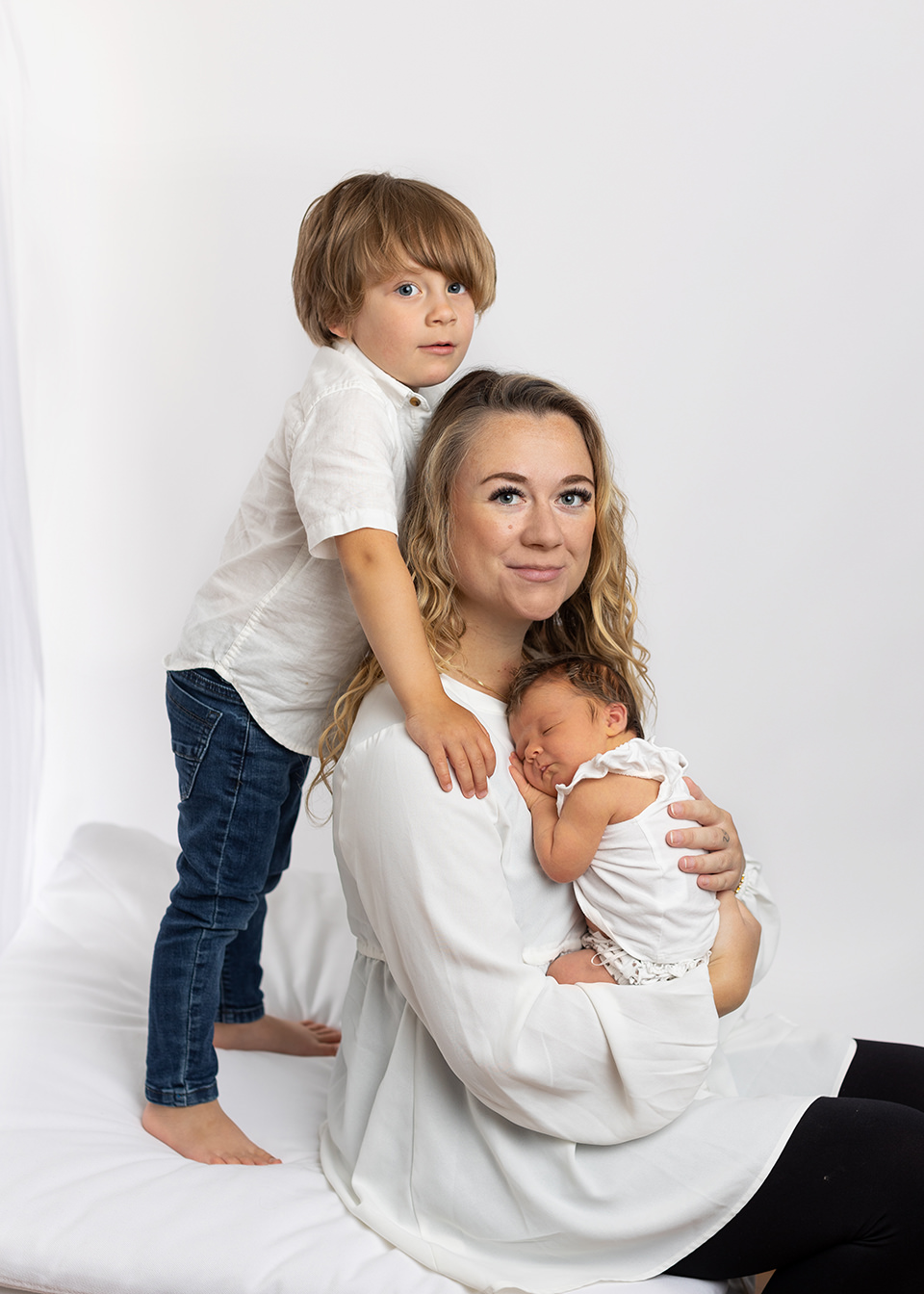 nyföddfotografering göteborg Fotograf Maria Ekblad bebisbilder babyfoto syskonbilder familjebilder