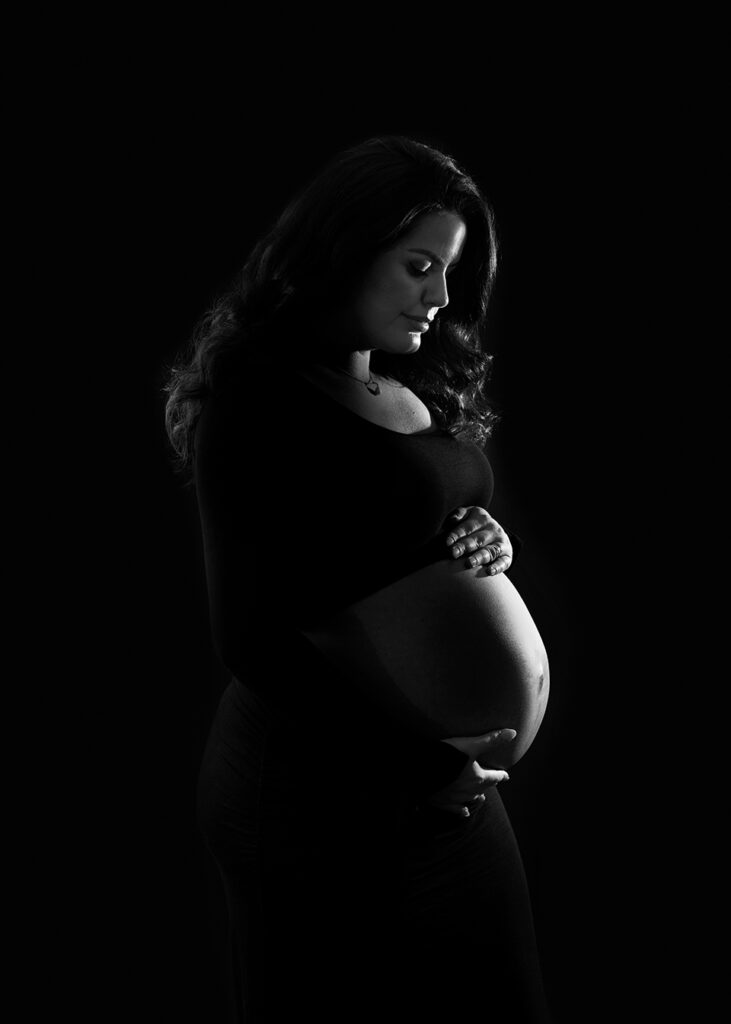 gravidfotografering göteborg gravidfotograf Maria Ekblad gravidklänningar studio