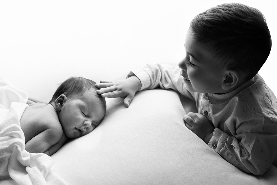 nyföddfotografering alingsås syskonbilder syskonfoto