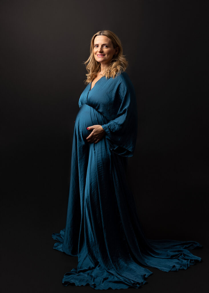 gravdifotografering göteborg; gravidfotograf göteborg; gravidbilder fotograf maria ekblad; gravidfotografering alingsås; gravidbilder studio; gravidkläningar;